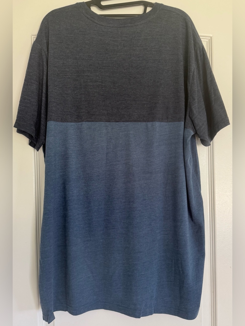 Sonoma Goods For Life XL Colorblock Pocket T-Shirt Blue Gray Casual Tee - Picture 2 of 8